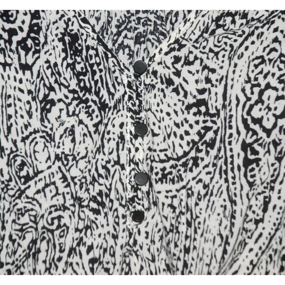 Flying Tomato Boho Romper Black White Shorts Size S Lace & Mixed Pattern - Picture 3 of 7